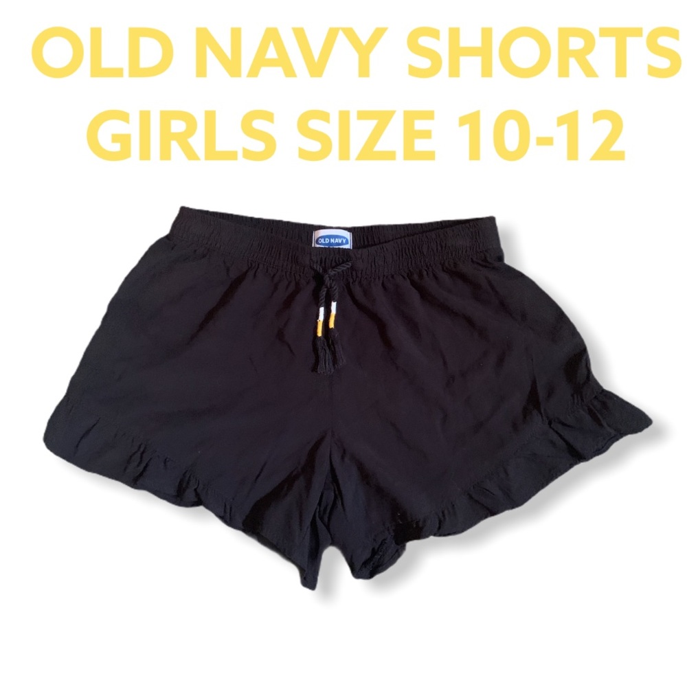 OLD NAVY GIRLS SHORTS.